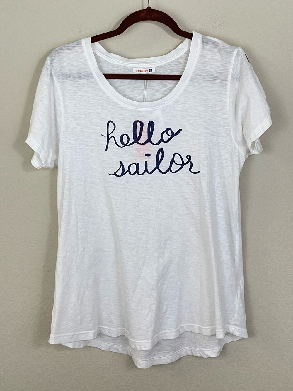 NEW Sundry “Hello Sailor” White Short Sleeve Graphic Tee Pima Cotton Size Medium